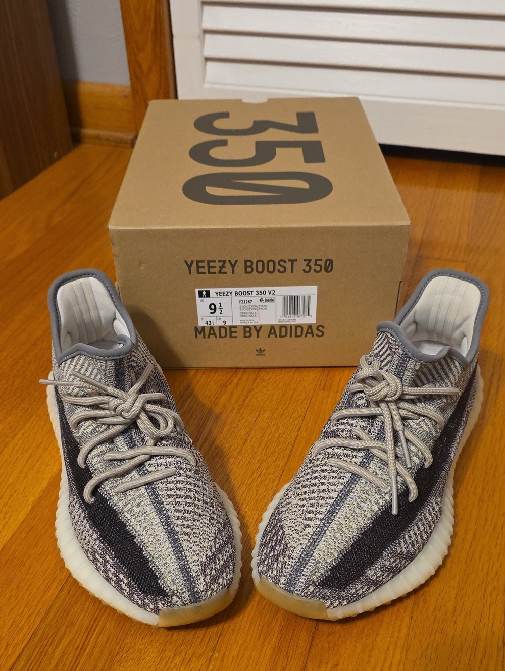 Adidas Yeezy Boost 350 V2 - Grey/Black Men/women